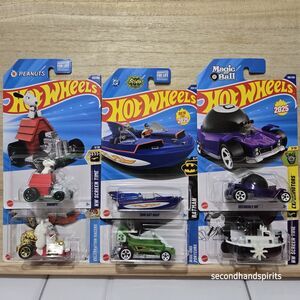 Hot Wheels Novelty Batboat,Snoopy, Lucky Cat, Wagon, Steamboat Mickey,eight Ball